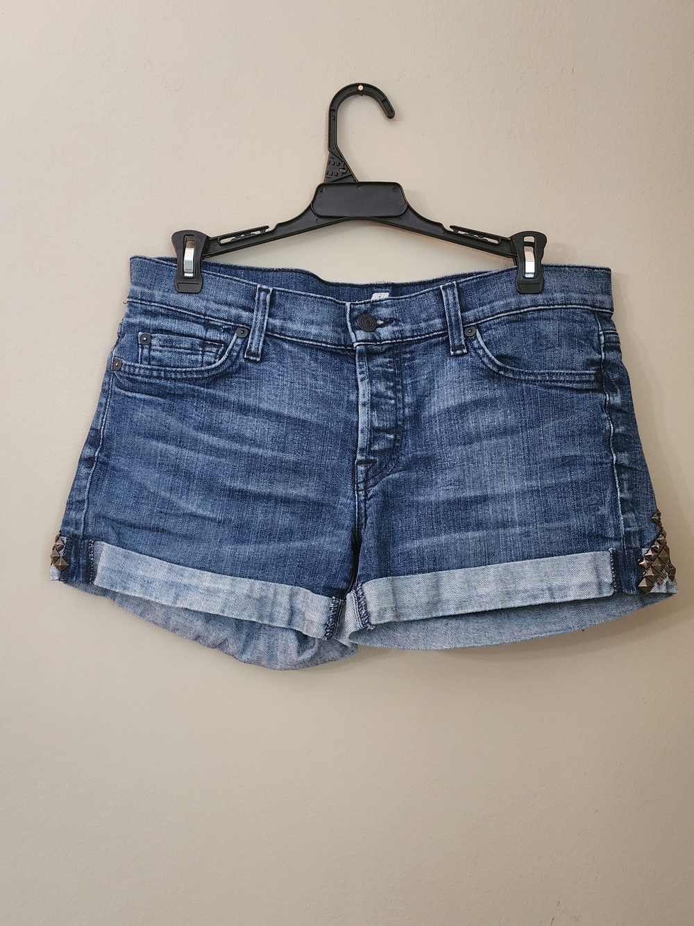 7 For All Of ManKind Denim jeans shorts  Button Fly Women Size 27